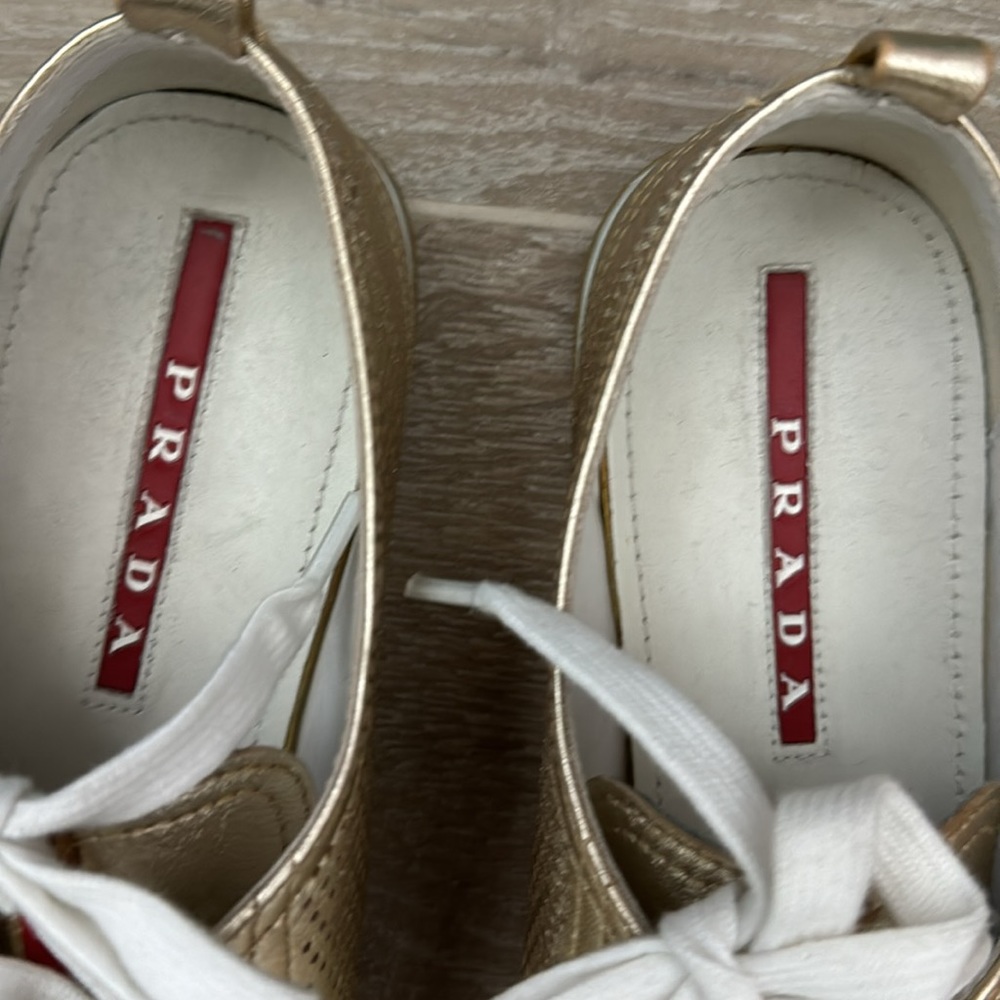 Women’s Prada Sneakers Size 38.5 - Picture 4 of 7